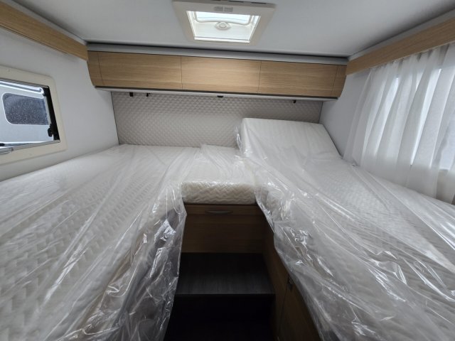 Adria Matrix 650 DL 60Y 60 ans boite auto - Photo 16