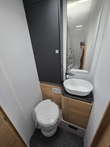 Adria Matrix 650 DL 60Y 60 ans boite auto - Photo 18