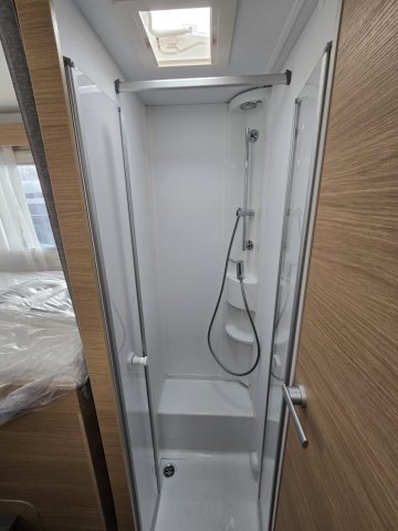 Adria Matrix 650 DL 60Y 60 ans boite auto - Photo 19