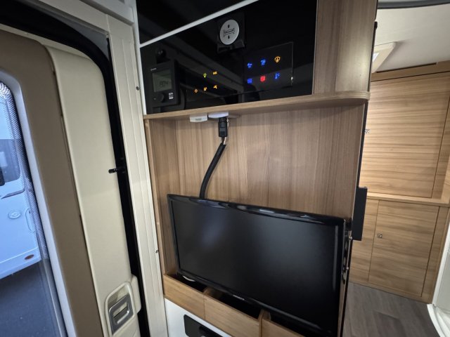 Adria Matrix Axess 600 DT 600dt - Photo 13