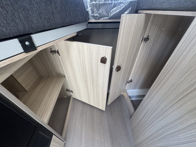 Adria Twin Plus 640 SLB - Photo 20