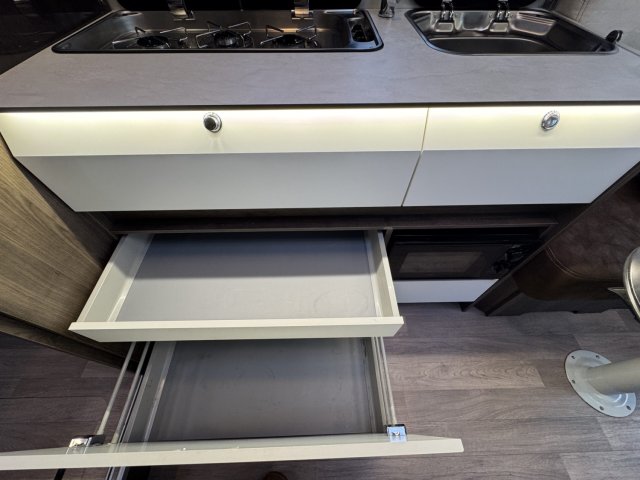 Benimar Amphitryon 997 - Photo 17