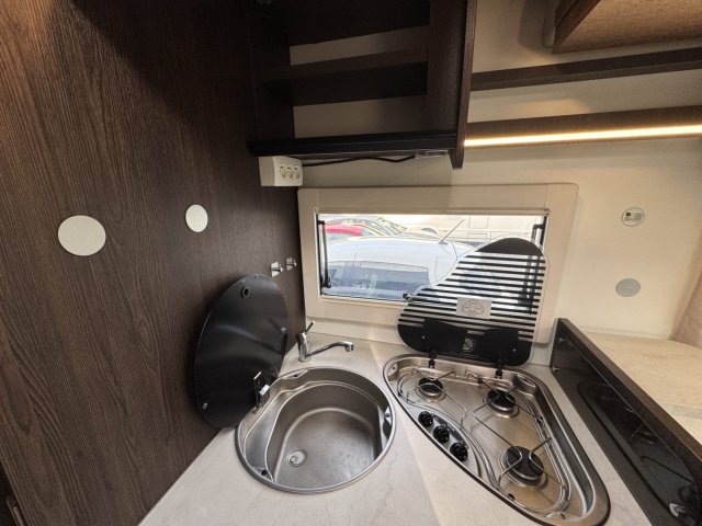 Benimar Tessoro 497 - Photo 15