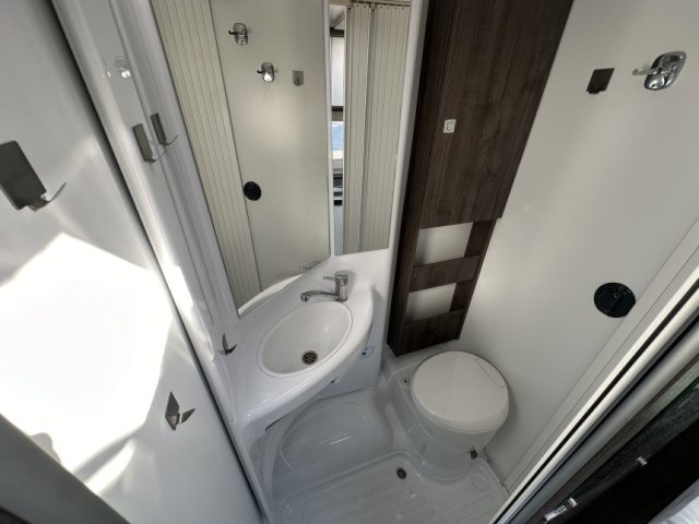 Benimar Yrteo 861 - Photo 12
