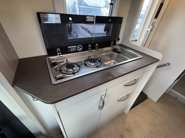 Burstner Lineo T 700 t700 active - Photo 11