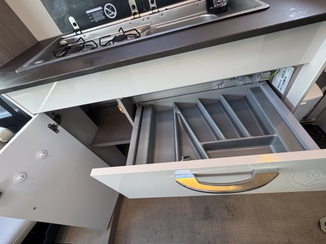 Burstner Lineo T 700 t700 active - Photo 12