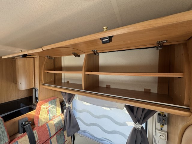 Burstner Privilege T 615 t615 - Photo 9