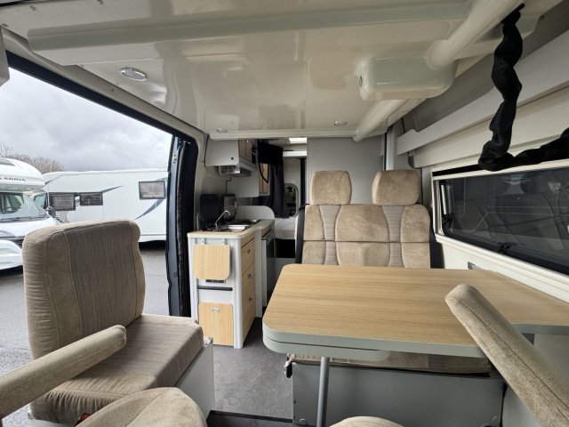 Font Vendome Terra Van - Photo 9