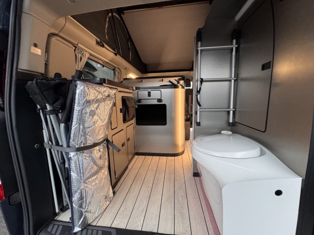 Ford Fourgon Van nugget plus - Photo 10