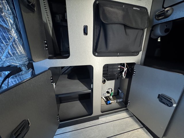 Ford Fourgon Van nugget plus - Photo 14