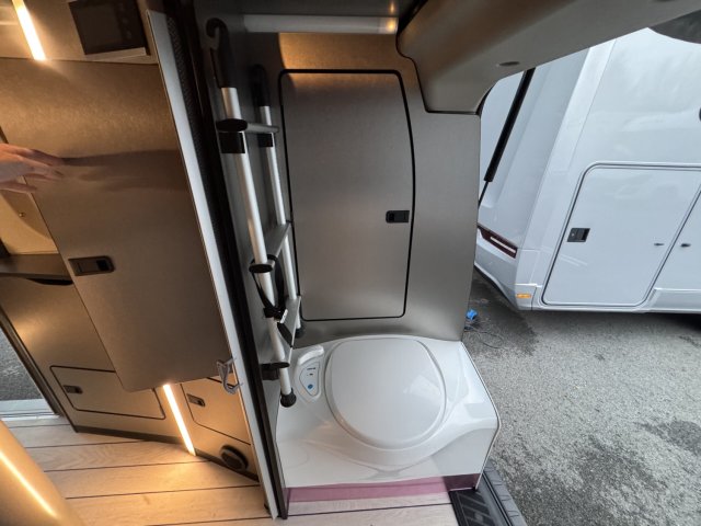 Ford Fourgon Van nugget plus - Photo 15