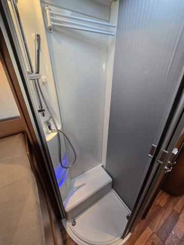 Hymer B 594 - Photo 11