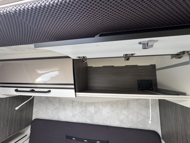 Mc Louis MC4 881 25ans boite auto - Photo 25