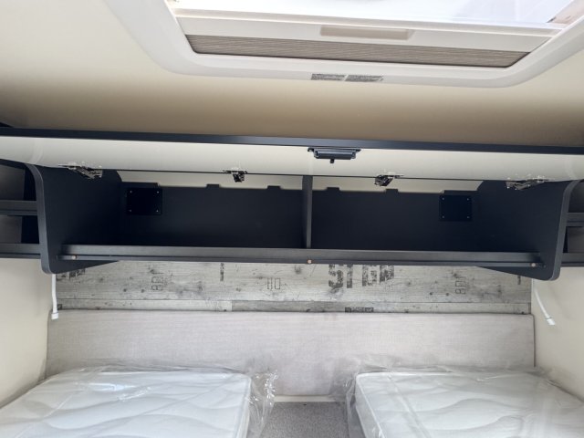 Mc Louis MC4 Slim 339 25 ans boite auto - Photo 17