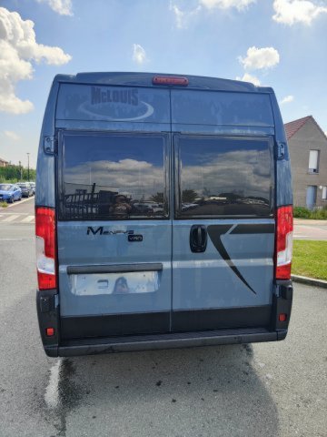 Mc Louis Menfys Van 3  signature - Photo 3