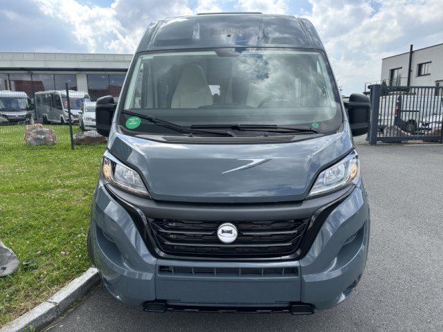 Mc Louis Menfys Van 3  signature - Photo 7