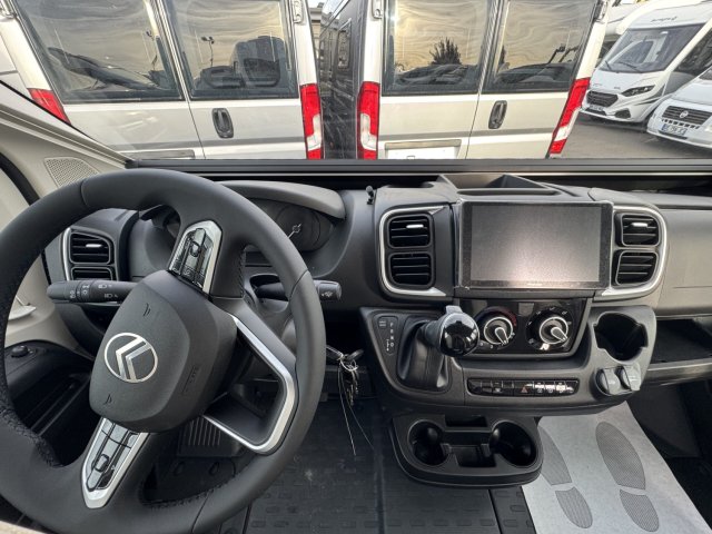 Mc Louis Menfys Van 3 - Photo 6