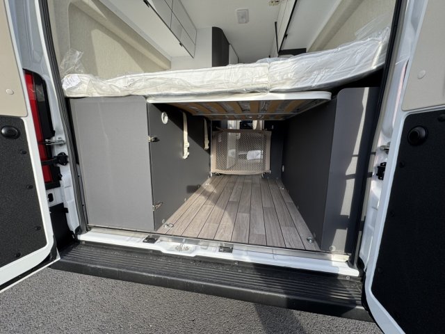 Mc Louis Menfys Van 3 - Photo 20