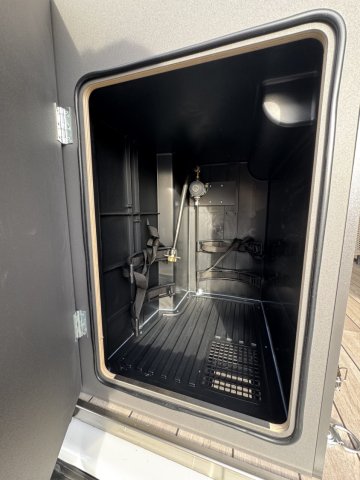 Mc Louis Menfys Van 3 - Photo 22