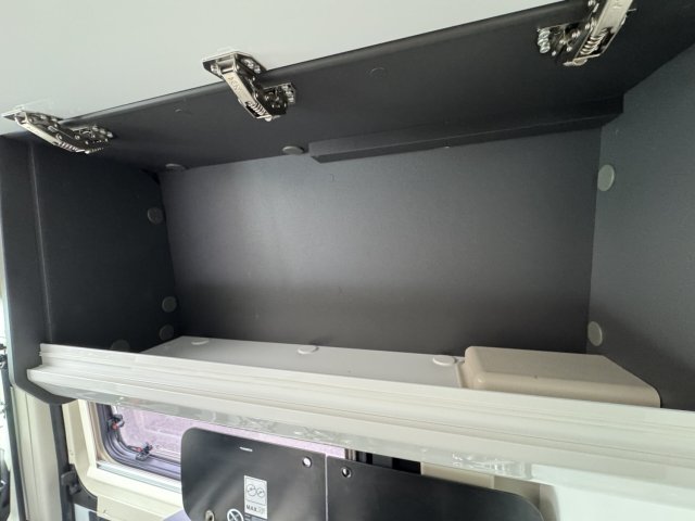 Mc Louis Menfys Van 3 - Photo 10