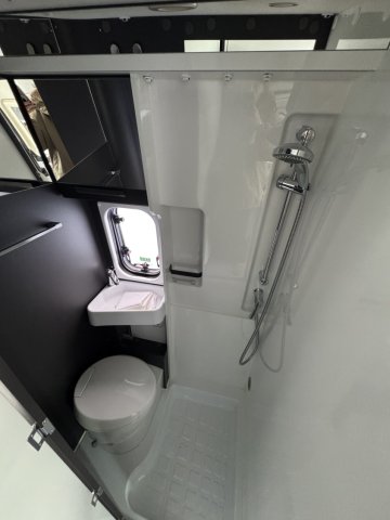 Mc Louis Menfys Van 3 - Photo 13