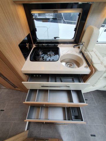 Niesmann+Bischoff Arto 88 LF etat neuf a saisir ! - Photo 14