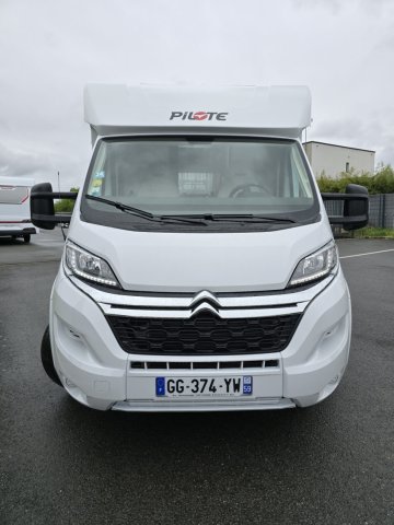 Pilote P 696 U Expression p696 surequipe !! - Photo 6