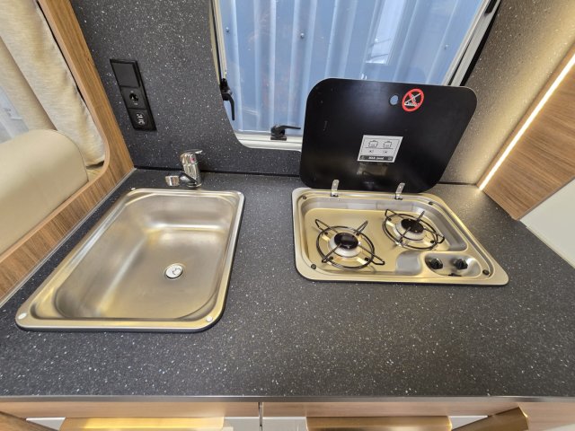 Pilote P 696 U Expression p696 surequipe !! - Photo 18