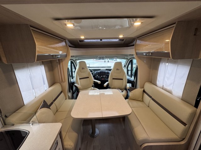 Rapido 696 FF - Photo 7