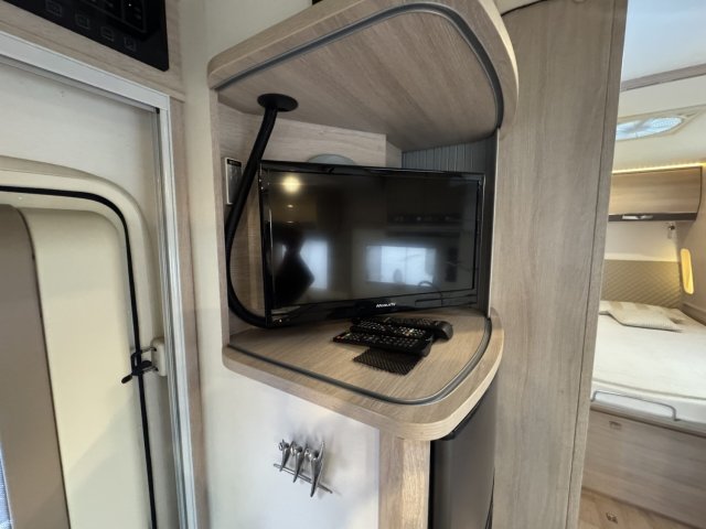 Rapido 696 FF - Photo 11