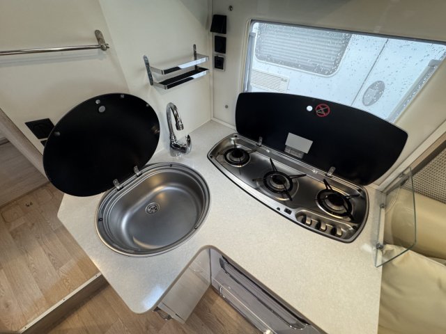 Rapido 696 FF - Photo 12