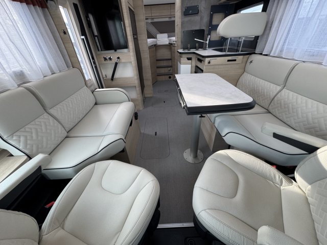 Rapido 8066 DF - Photo 9