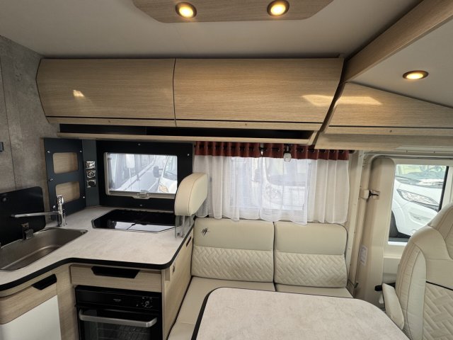 Rapido 8066 DF - Photo 11