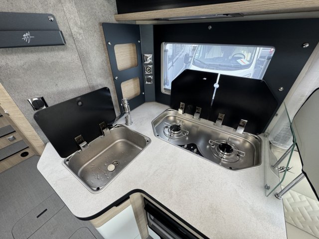 Rapido 8066 DF - Photo 14