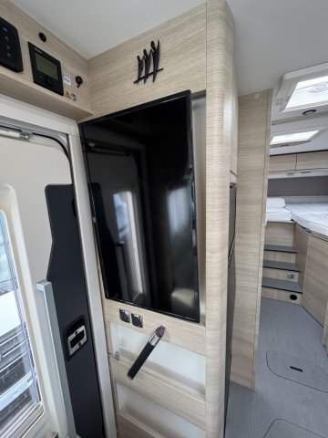 Rapido 8066 DF - Photo 17