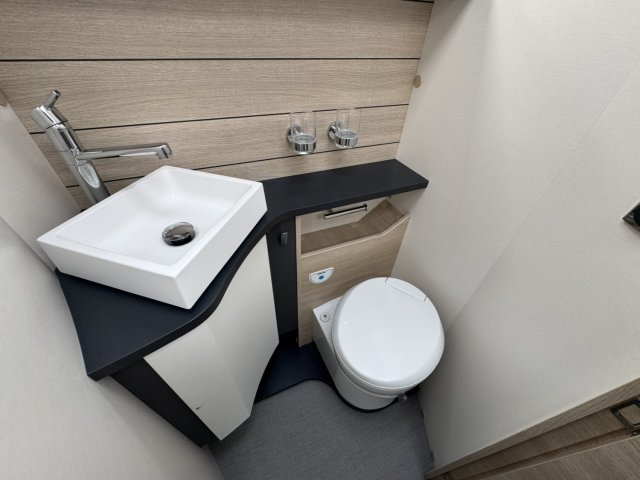 Rapido 8066 DF - Photo 23