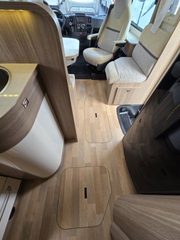 Rapido 8090 DF - Photo 13