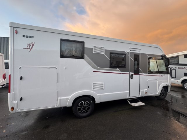 Rapido 850 F 850f Neuf