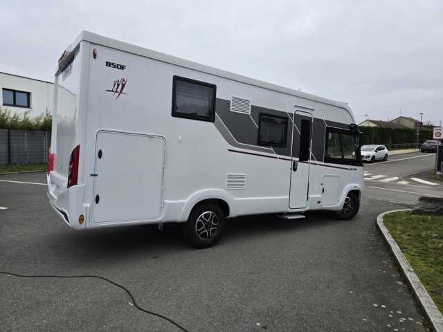 Rapido 850 F - Photo 4