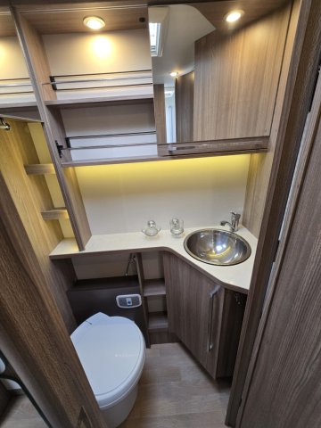 Rapido 880 F 880f - Photo 18