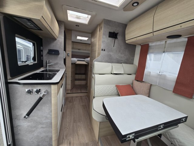 Rapido C55 edition 65 ans - Photo 7