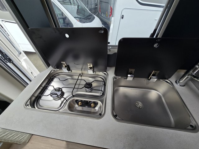 Rapido C55 edition 65 ans - Photo 10