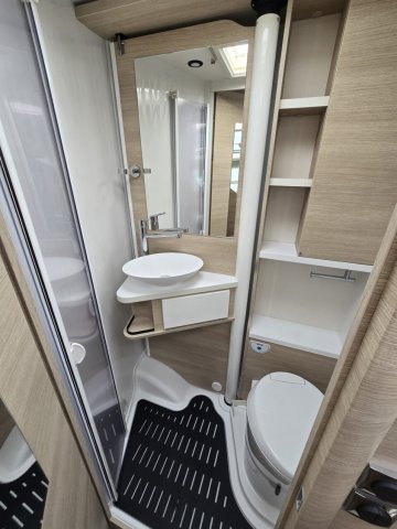 Rapido C55 edition 65 ans - Photo 13