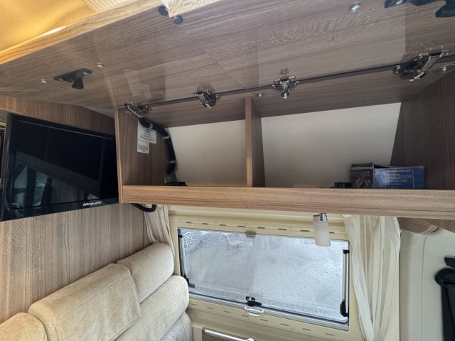 Rapido Van V56 - Photo 17