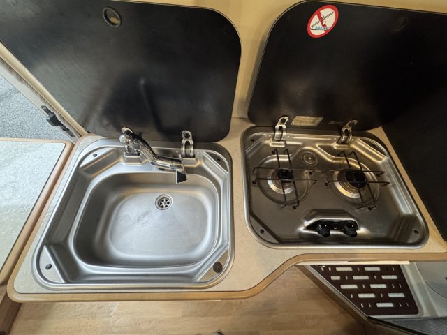 Rapido Van V56 - Photo 19