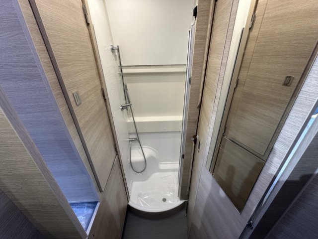 Rapido Van V65 XL - Photo 8