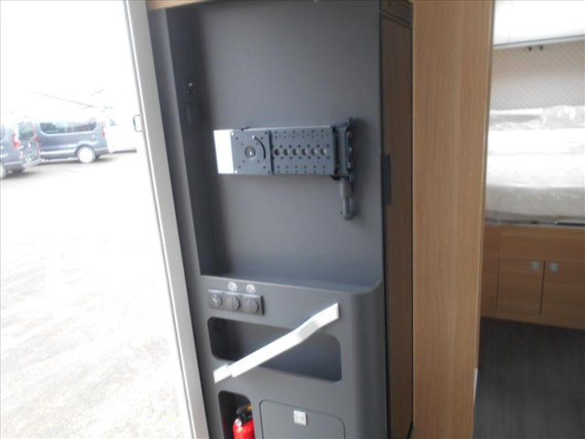 Adria Matrix Plus 670 DC - Photo 11