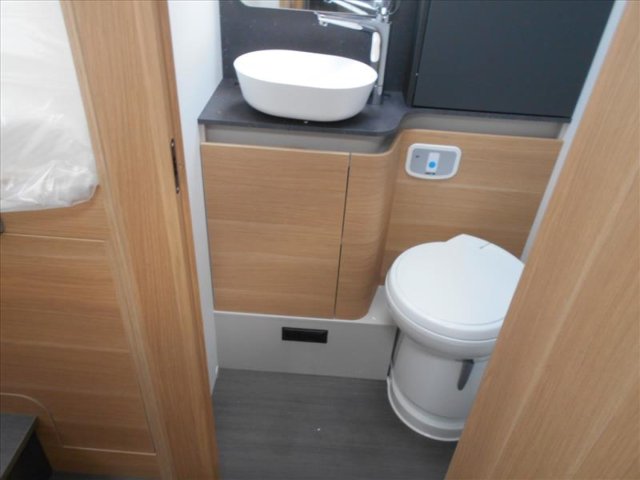 Adria Matrix Plus 670 DL - Photo 7