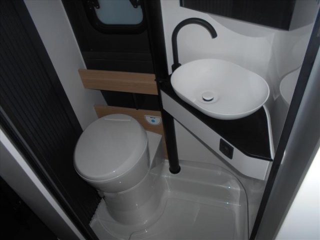 Adria Twin 600 SPB - Photo 6