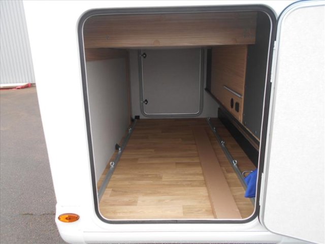 Bavaria Initial I740FC Nomade - Photo 3